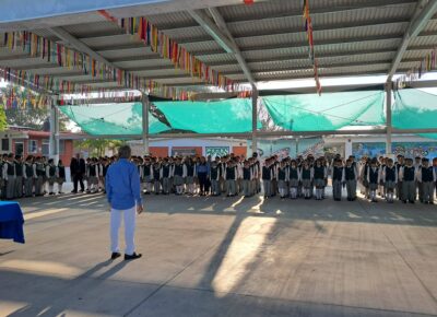 Participación del coro de la Escuela en la Interpretación del Himno Nacional Mexicano